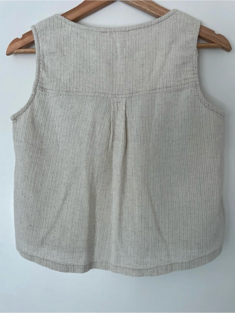 Mango Beige Ribbed Button Crop Tank - Picture 2 of 4